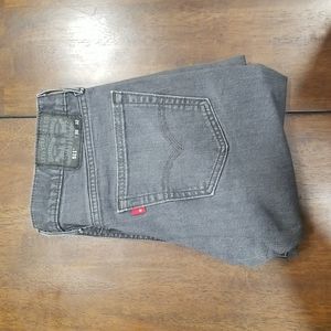 Black Levi's 511 36x32